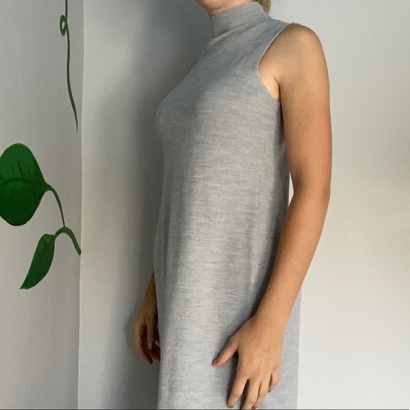 Max Studio turtleneck sleeveless long top slit - Picture 2 of 8